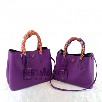 人气款紫色prada Double Bag 原版十字纹牛皮