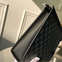 lv盥洗袋怎么样？pochette voyag手包图片与价格M61692