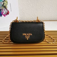 圆润形普拉达链条包图片价格 prada Saffiano牛皮迷你女包1BD275