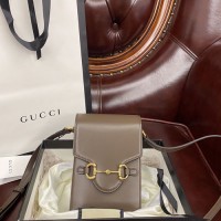 鹿晗同款古驰迷你盒子包 gucci1955马衔扣手机包625615