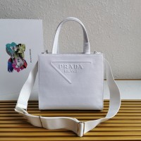 彩色尼龙小号prada tote包 三角标志图案普拉达手袋1BG382