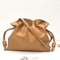 loewe Flamenco clutch大号福袋 罗意威抽绳水桶包10856