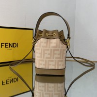 fendi montresor迷你水桶包 芬迪老花抽绳包8BS010