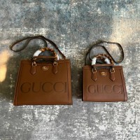 gucci diana竹节王妃包 标志图案全皮手提包660195