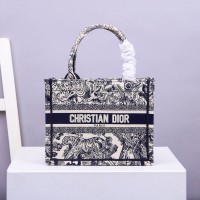 dior booktote 26cm 迪奥刺绣动物花纹手袋