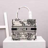 dior booktote26cm 迪奥刺绣花纹购物袋