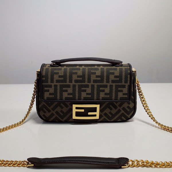 fendi Iconic Baguette芬迪经典老花包 中号链条法棍包