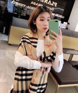burberry经典羊绒围巾 巴宝莉英伦风格纹流苏长巾 王牌口碑