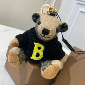 Burberry巴宝莉经典泰迪公仔玩偶 背包挂饰 英伦风格纹 黑色毛衣 刺绣徽标