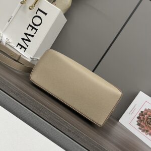 loewe Puzzle  Edge 2.0 羅意威幾何包 小號 沙色 粒紋牛皮革 - Image 5