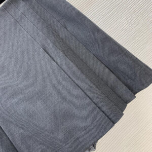 miumiu繆繆高端女士套裝裙子 領口金屬珠鏈蝴蝶結 韓女團風 可咸可甜 灰色 - Image 11