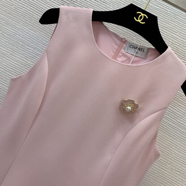 chanel 25C夏季新款連衣裙 香奈兒撞色拼接無袖背心裙子 山茶花胸針