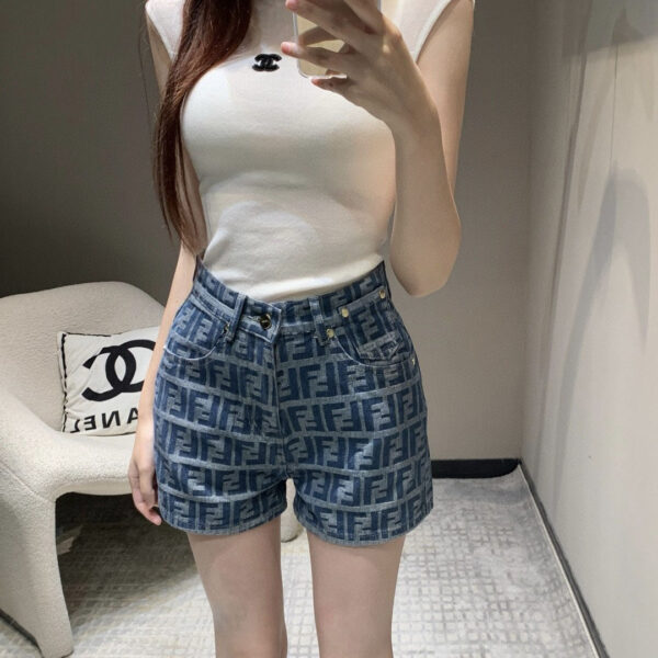 FENDI芬迪25夏季新款女士牛仔褲 丹寧藍色FF提花短褲