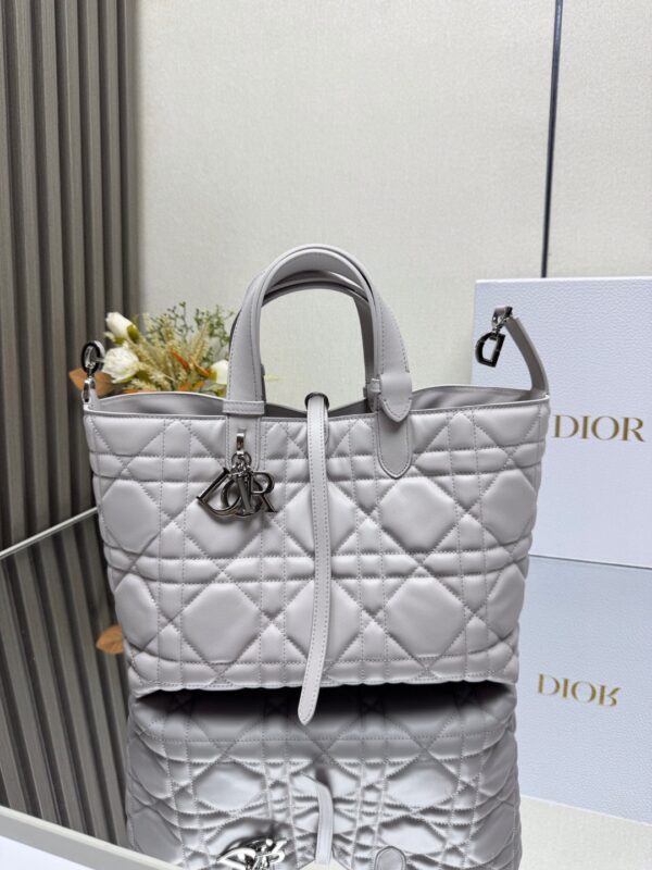 dior toujours女士手提單肩包 柔光灰色中號 柔軟牛皮革藤格紋2821