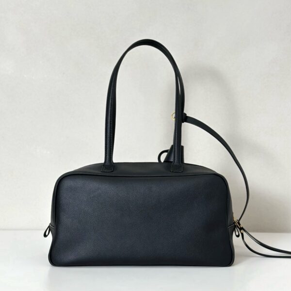 Balenciaga Carrie新款保齡球包 中號黑色牛皮革 巴黎世家女士手提單肩包