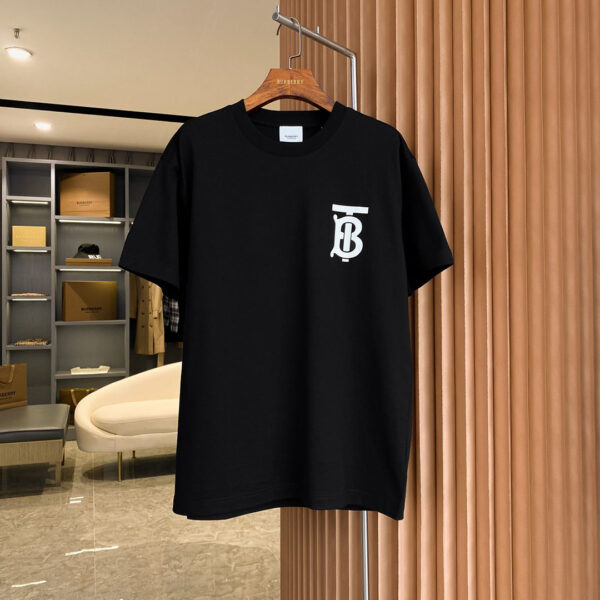 Burberry專屬TB標識T恤衫 巴寶莉經典休閑短袖夏裝 黑色純棉 寬松舒適 男女款 簡約百搭