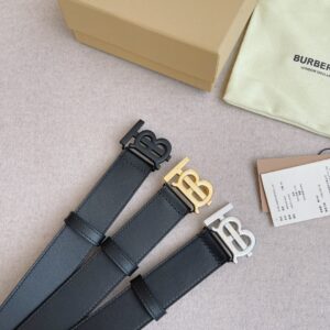 Burberry巴寶莉經典款男士腰帶 TB標誌金屬針扣 雙面牛皮革