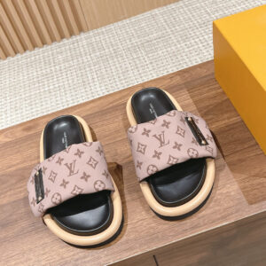 路易威登夏季新款 lv poopillow comfort厚度麵包羽絨拖鞋 monogram浅咖色印花