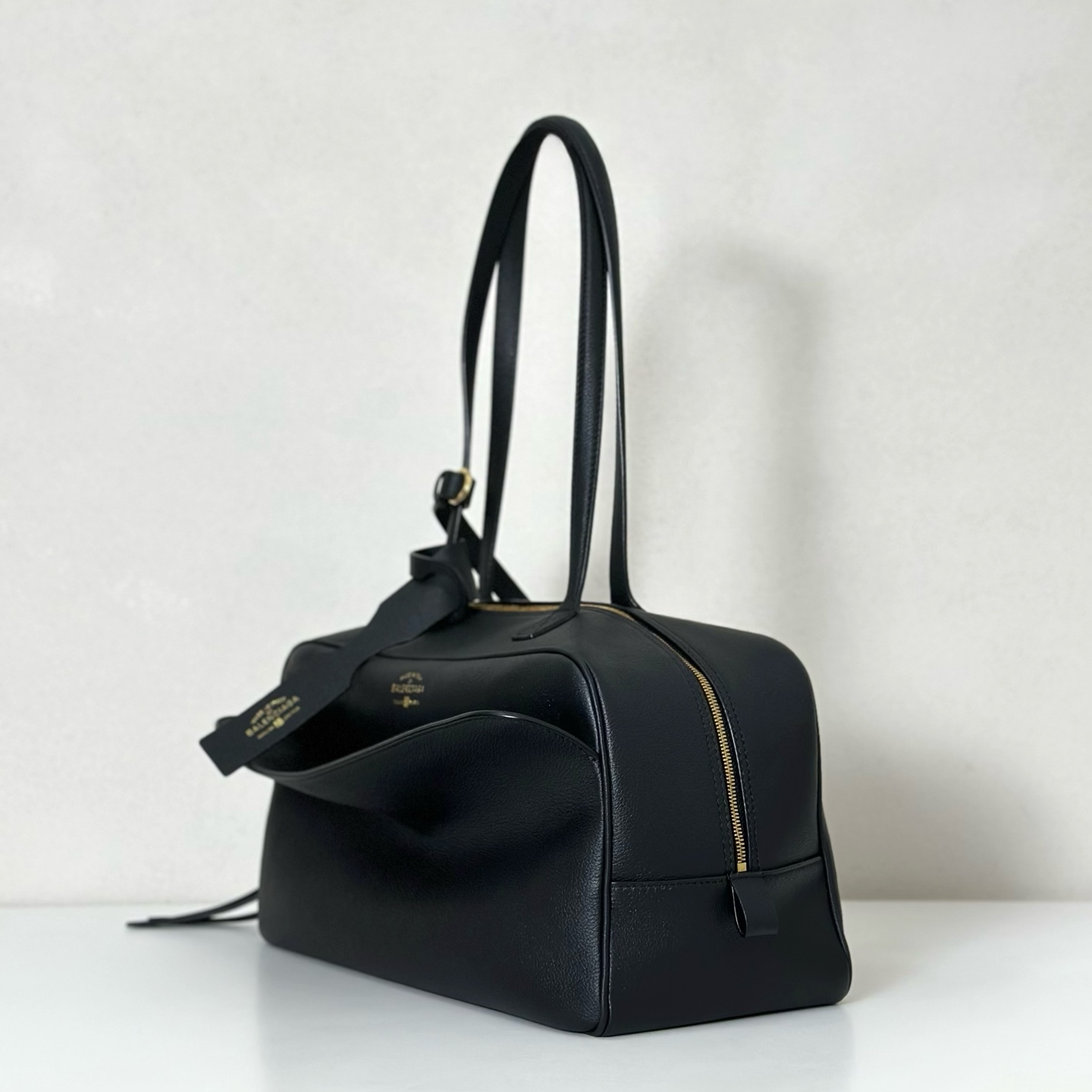 Balenciaga Carrie新款保齡球包 中號黑色牛皮革 巴黎世家女士手提單肩包 - Image 2