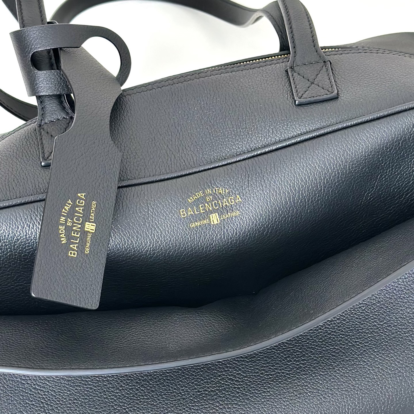 Balenciaga Carrie新款保齡球包 中號黑色牛皮革 巴黎世家女士手提單肩包 - Image 9