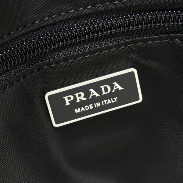 Prada Cini Re-Nylon中號郵差包 普拉達黑色尼龍休閒挎包1BD255