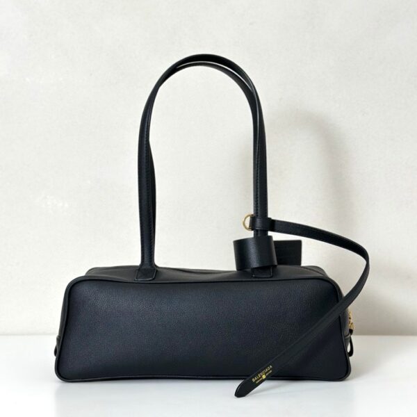 Balenciaga Carrie新款保齡球包 小號黑色牛皮革 巴黎世家女士手提單肩包