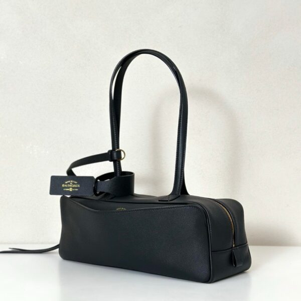 Balenciaga Carrie新款保齡球包 小號黑色牛皮革 巴黎世家女士手提單肩包