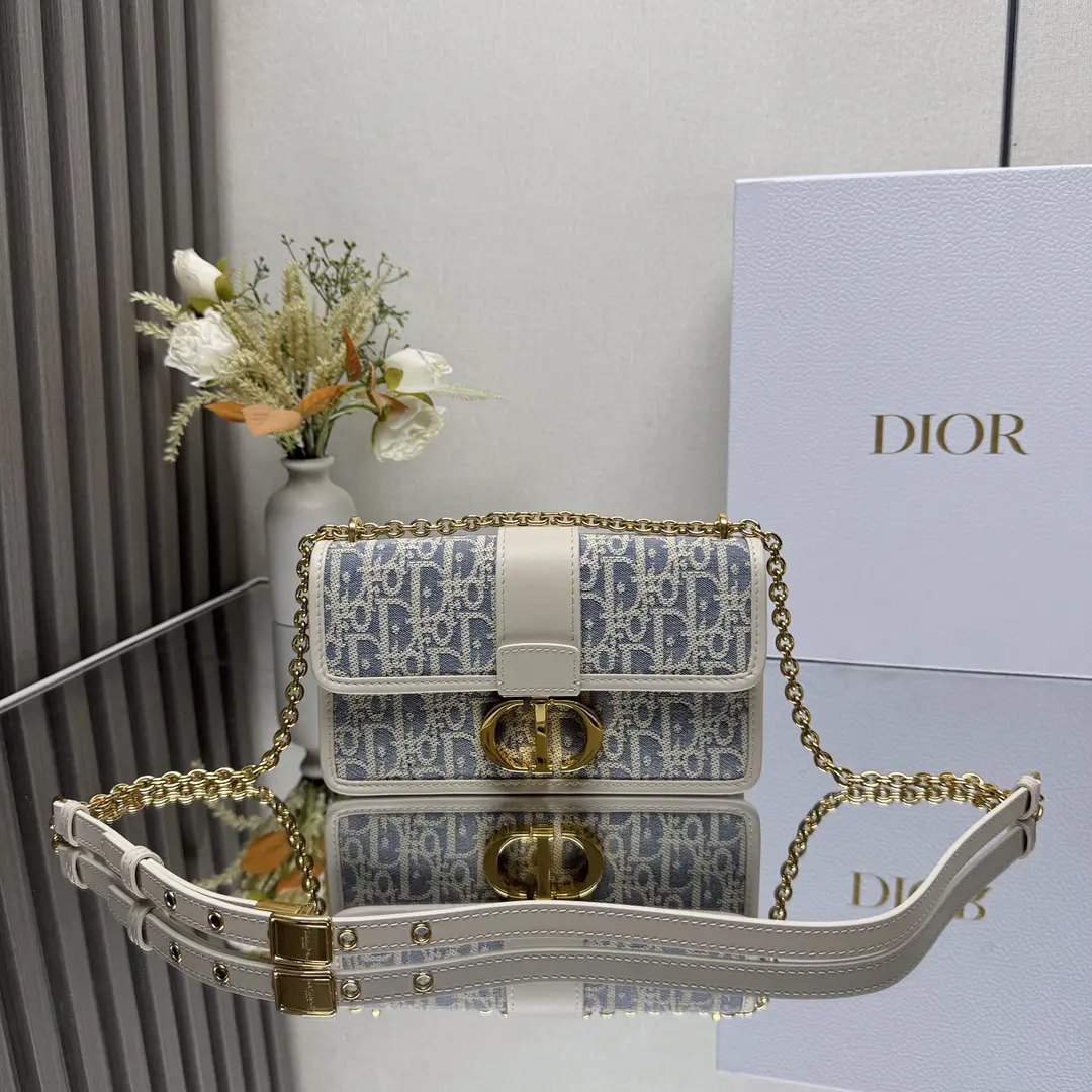 dior montaigne蒙田酒椰草系列 牛仔藍 迪奧女士小號鏈條包9207 - Image 1