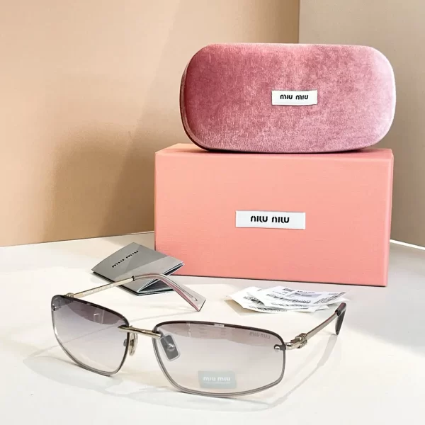 miumiu夏季新款女士太陽鏡 漸變色金属框眼鏡 MUA50S