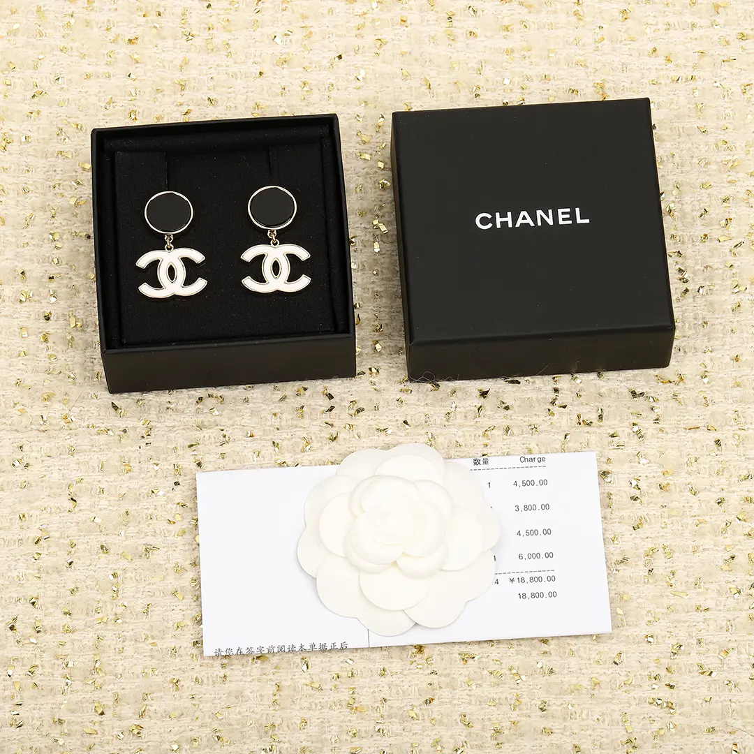 chanel香奈兒黑白拼色琺琅耳環 經典小香風大双C吊坠耳釘 - Image 4