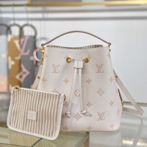 lv NÉONOÉ中号抽绳水桶包 淡奶油草莓  压纹牛皮革 M14401