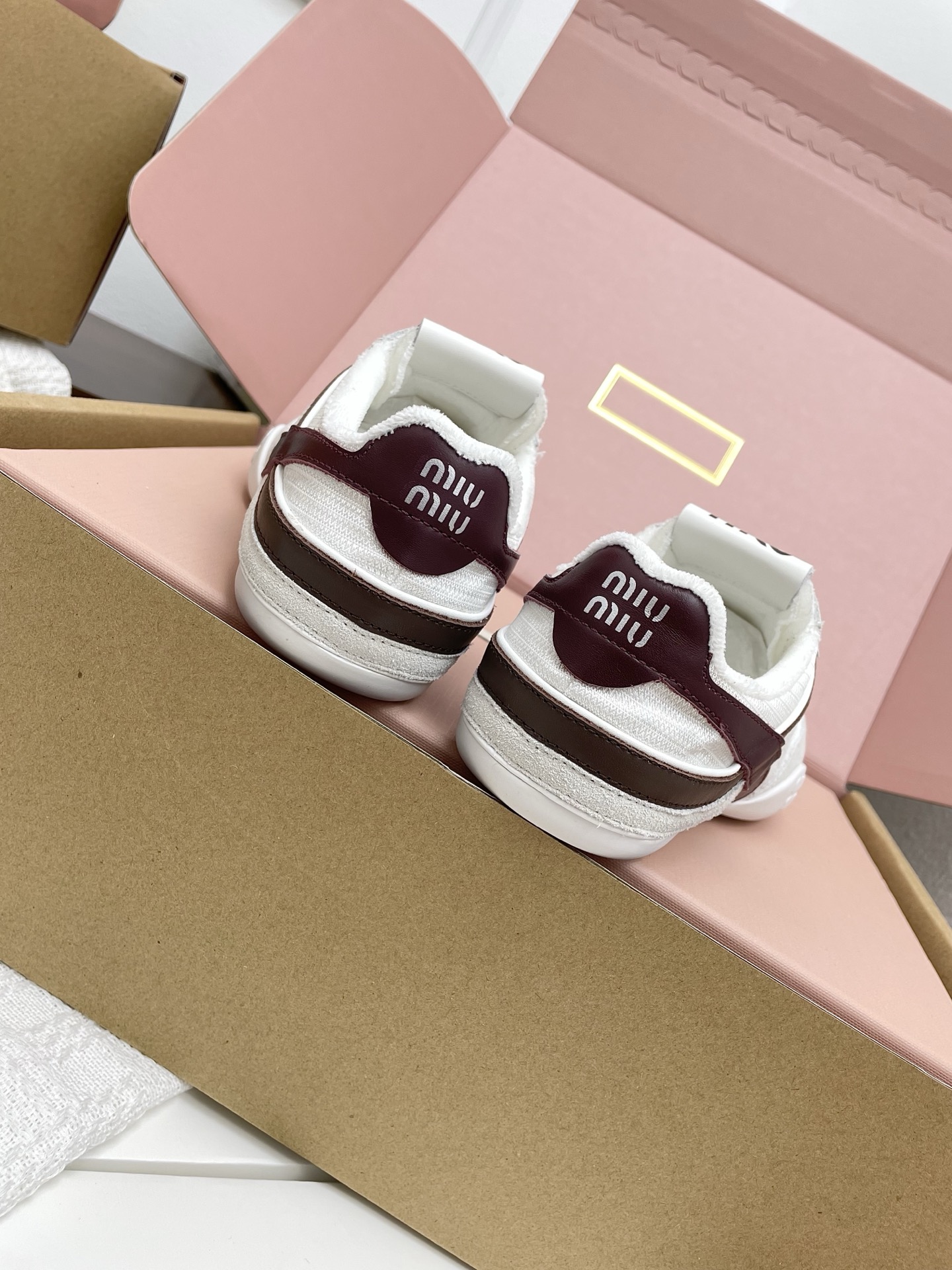miumiu繆繆新款英倫風德訓鞋 白色網布髒髒鞋 情侶款 休閒繫帶運動鞋 - Image 7