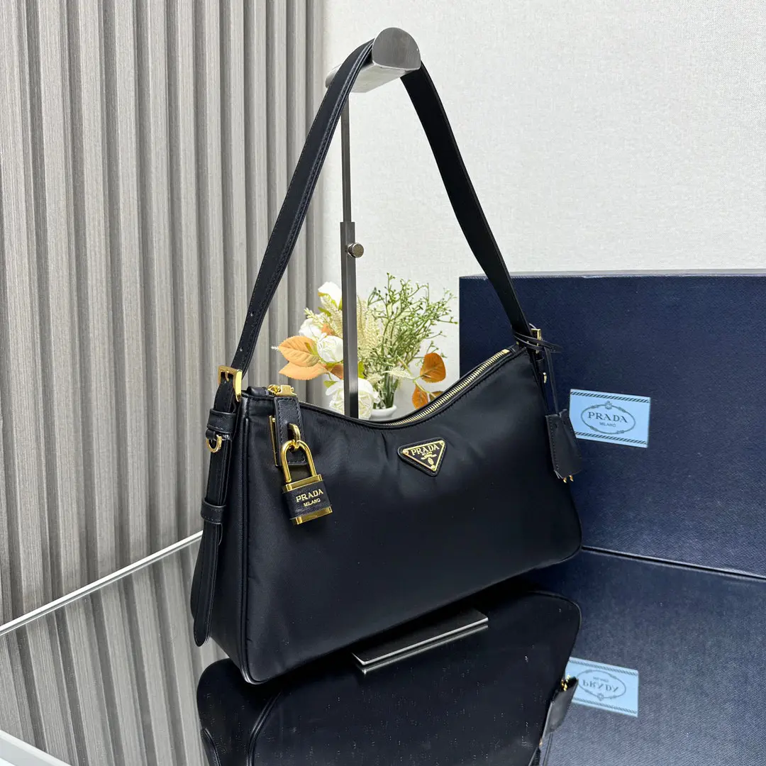 prada aimee系列Re-Nylon黑色尼龍hobo手袋 Tessuto Locker鎖頭包1BC232 - Image 8