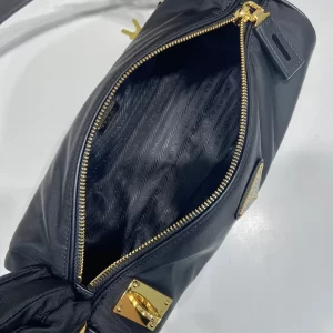 prada Tessuto Locker鎖頭包 Re-Nylon黑色尼龍立方體枕頭包1BC233 - Image 6
