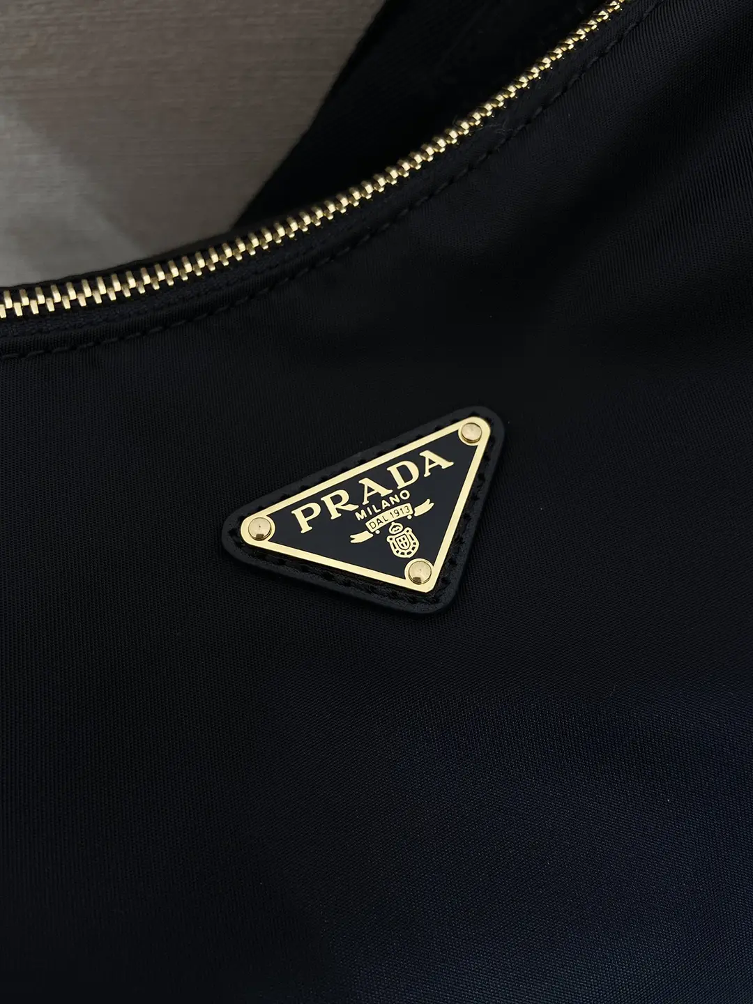Prada Re-Nylon explore普拉達小號黑色尼龍探索包1BC264 - Image 6