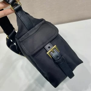 Prada Re-Nylon explore普拉達小號黑色尼龍探索包1BC264 - Image 5