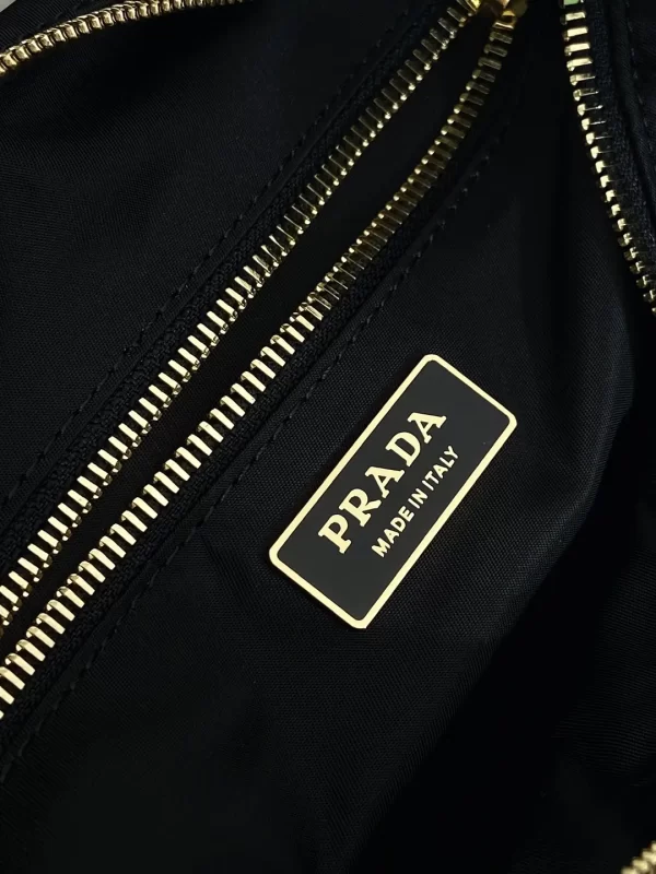 Prada Re-Nylon explore普拉達小號黑色尼龍探索包1BC264