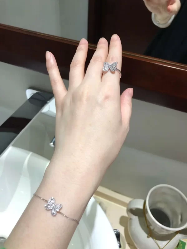de beers au750 54戴比爾斯鉆戒 銀色蝴蝶施華洛鑲鉆戒指