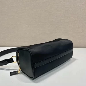 prada Tessuto Locker鎖頭包 Re-Nylon黑色尼龍立方體枕頭包1BC233 - Image 7