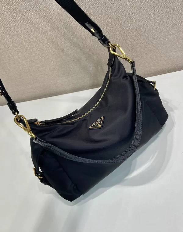 Prada Re-Nylon explore普拉達小號黑色尼龍探索包1BC264