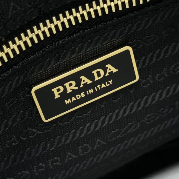 prada aimee系列Re-Nylon黑色尼龍hobo手袋 Tessuto Locker鎖頭包1BC232