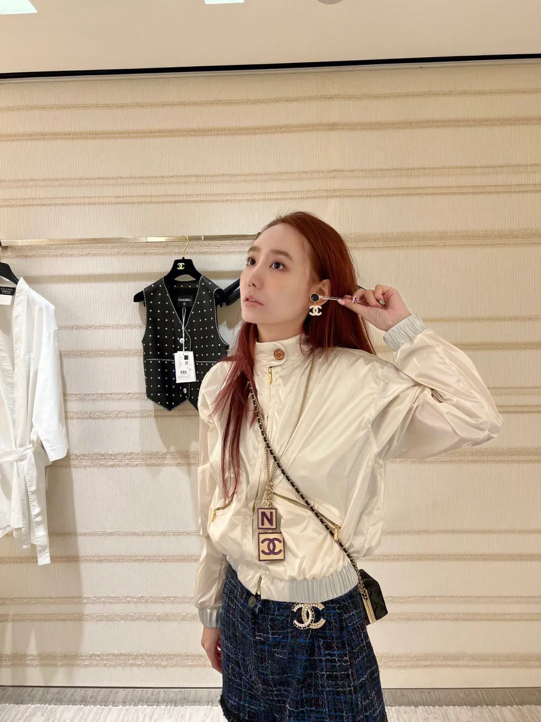 chanel香奈兒黑白拼色琺琅耳環 經典小香風大双C吊坠耳釘 - Image 11