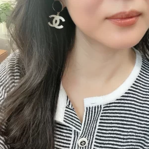 chanel香奈兒黑白拼色琺琅耳環 經典小香風大双C吊坠耳釘 - Image 9