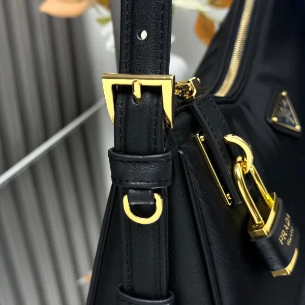 prada aimee系列Re-Nylon黑色尼龍hobo手袋 Tessuto Locker鎖頭包1BC232