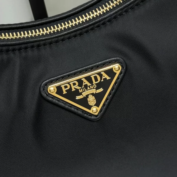 prada aimee系列Re-Nylon黑色尼龍hobo手袋 Tessuto Locker鎖頭包1BC232