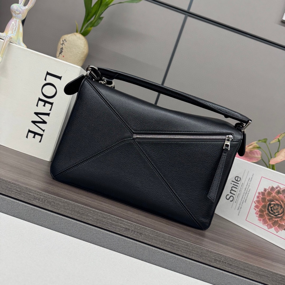王一博同款 loewe puzzle 32 罗意威大号几何包 黑银 鹿皮 052446 - Image 5
