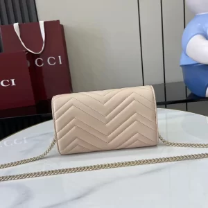 Gucci GG Marmont系列Woc鏈條錢包 杏色Matelassé絎縫牛皮 837745 - Image 4