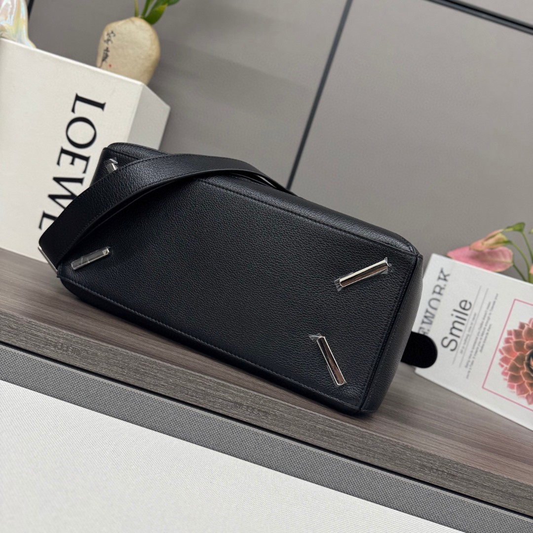 王一博同款 loewe puzzle 32 罗意威大号几何包 黑银 鹿皮 052446 - Image 12