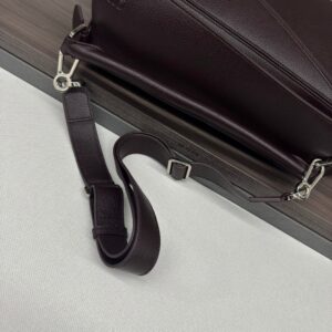 王一博同款 loewe puzzle 32 罗意威大号几何包 硃砂紅 鹿皮 052446 - Image 11