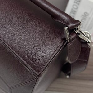 王一博同款 loewe puzzle 32 罗意威大号几何包 硃砂紅 鹿皮 052446 - Image 9